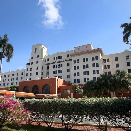 On Hollywood Beach - Affordable Two Bedrooms Sleeps 6 With Two Bathrooms Данія-Біч Екстер'єр фото