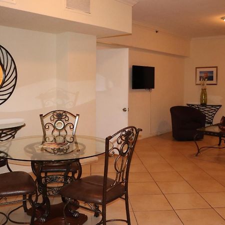 On Hollywood Beach - Affordable Two Bedrooms Sleeps 6 With Two Bathrooms Данія-Біч Екстер'єр фото