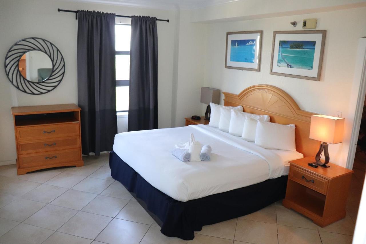 On Hollywood Beach - Affordable Two Bedrooms Sleeps 6 With Two Bathrooms Данія-Біч Екстер'єр фото